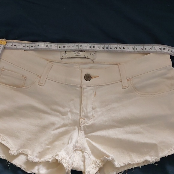 Vintage Abercrombie &Fitch white jeans short - Picture 6 of 6